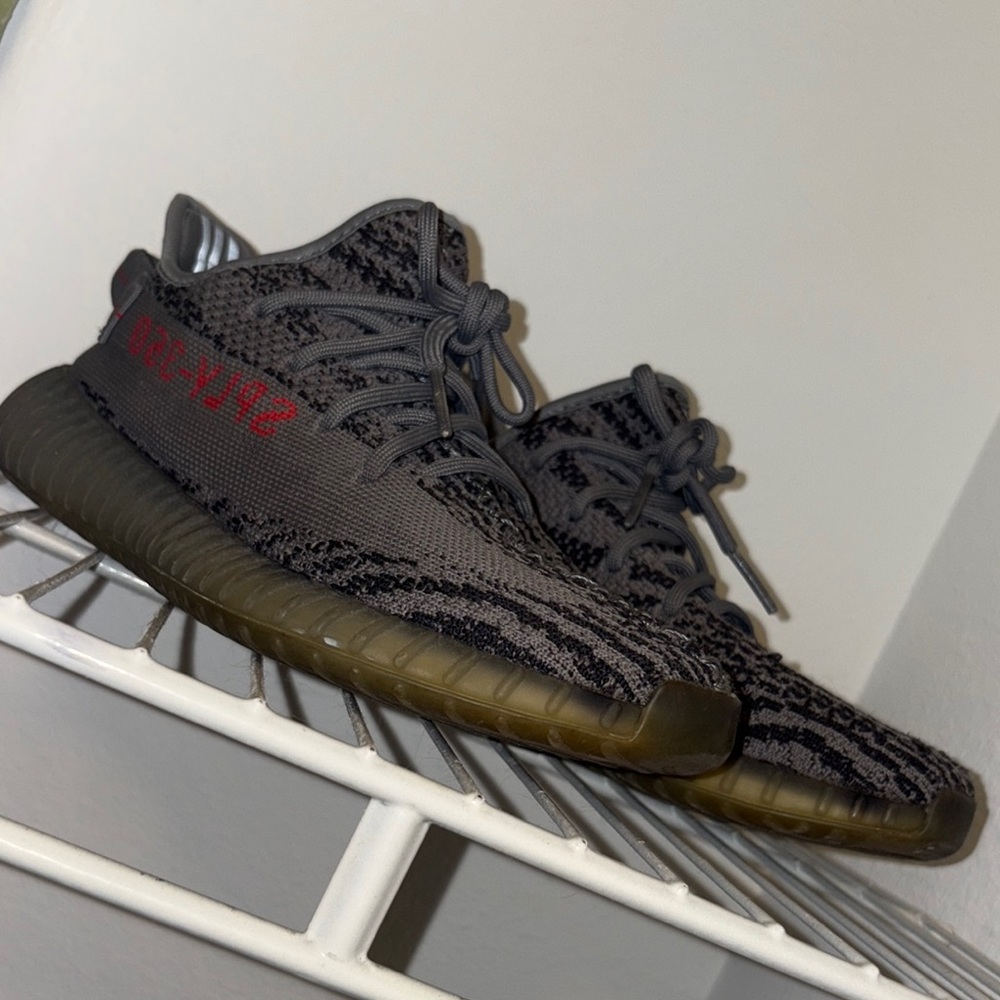 Adidas Yeezy Boost 350 V2 in grey women’s size 7.5
